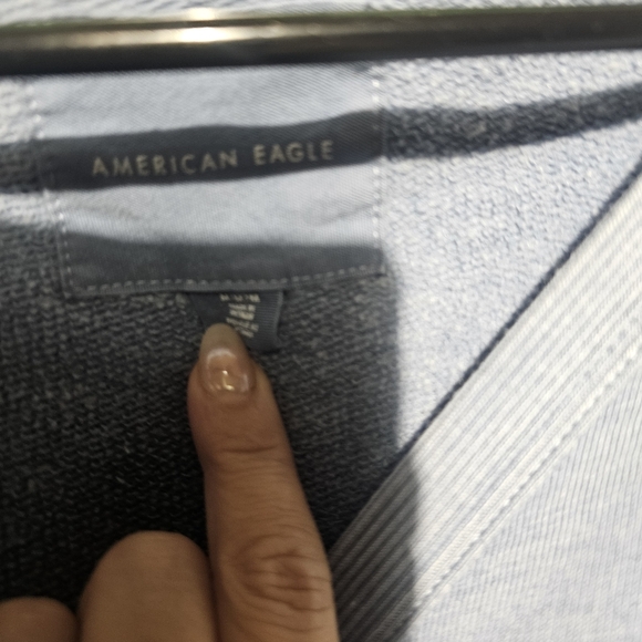 American Eagle Outfitters Light Blue V-Neck Hoodie EUC Size Medium 22 PTP - Picture 3 of 4